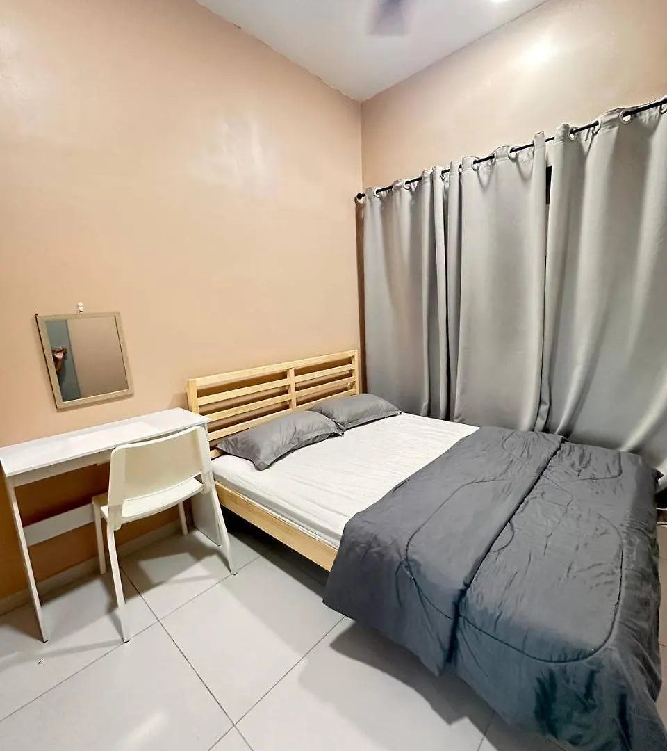 Apartment In Batu Kawan 0*,
